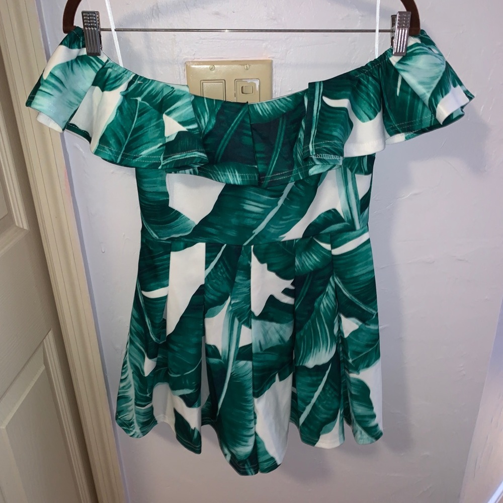 Tropical romper NWT